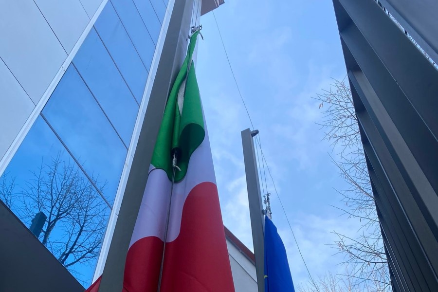 Flags lowered at half-mast, the Italian Embassy honors Sassoli: He was a true friend of Kosovo