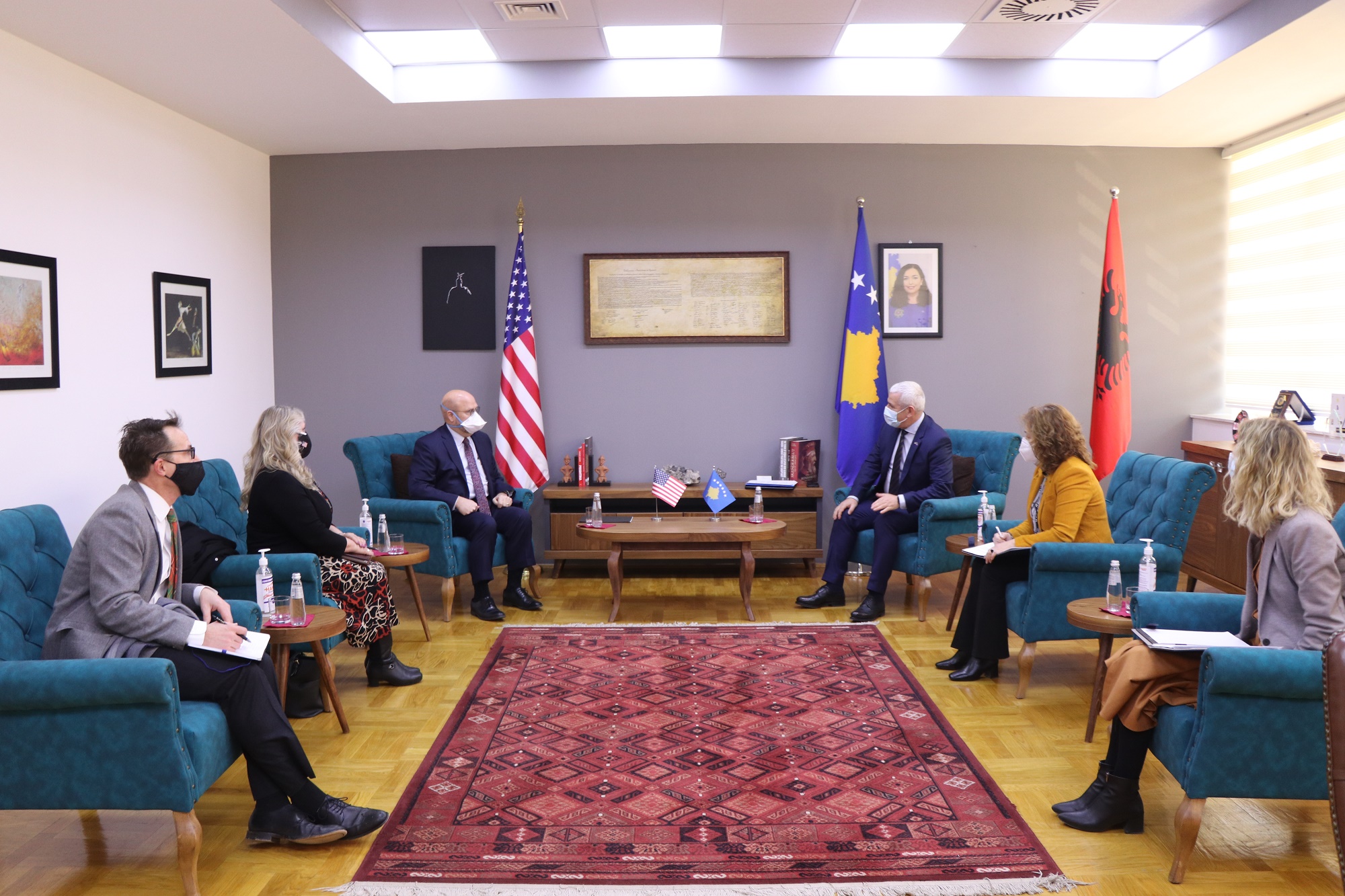 Sveçla received in a meeting the US Ambassador, Jeffrey Hovenier