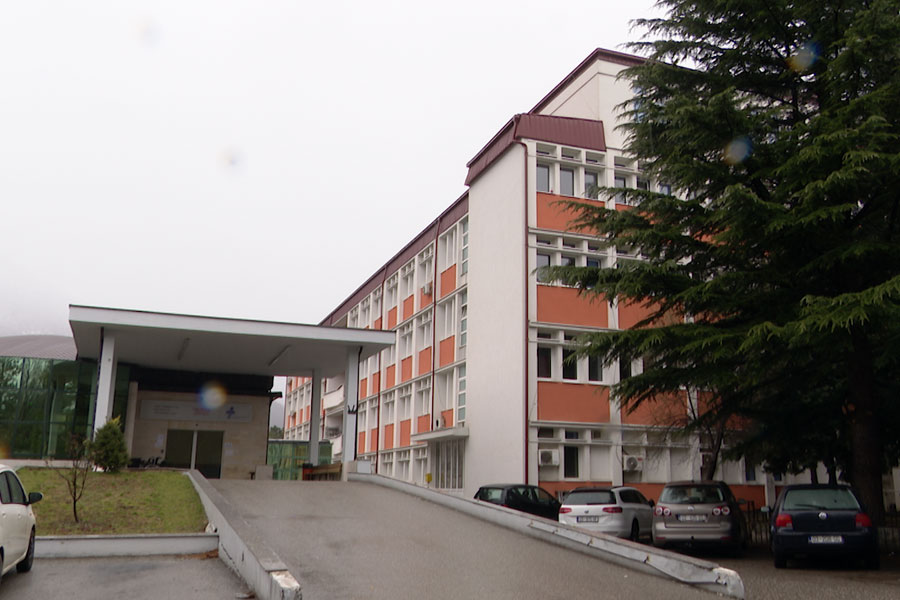 Peja Hospital lacks infectologists