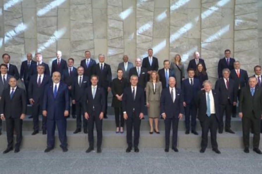 NATO leaders arrive in Brussels for Ukraine summit