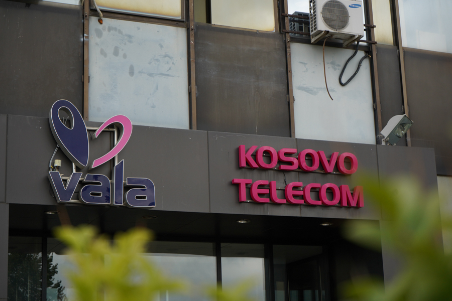 Telecom demands the freezing of Z Mobile accounts and the funds to be returned