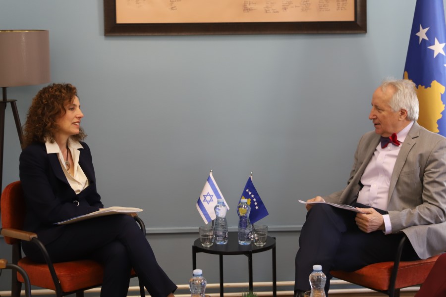 Minister Latifi and the first Israeli ambassador to Kosovo talk about cooperation in the health sector