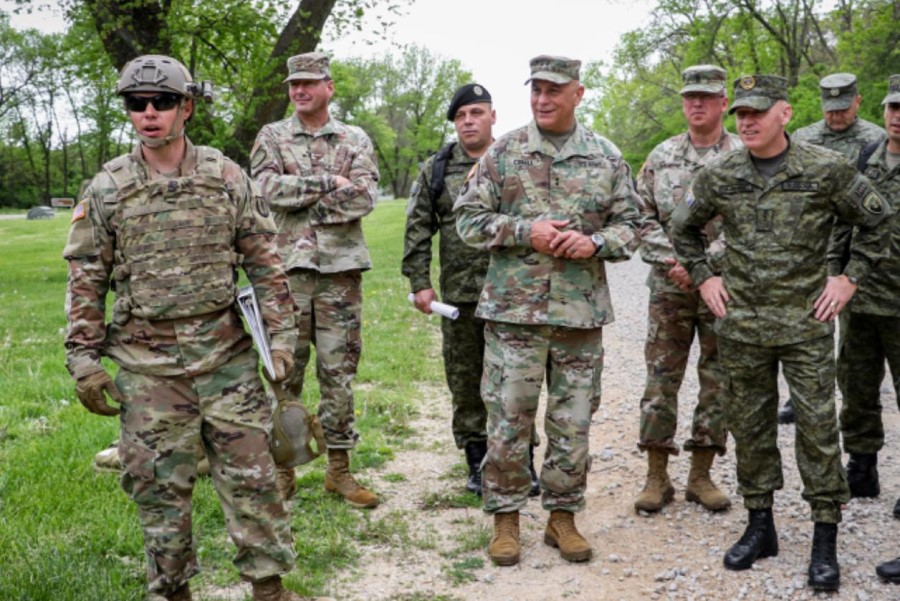 The KSF Commander pays his first official visit to the Iowa National Guard