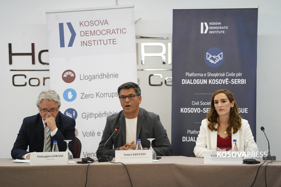 The government is asked to start an internal dialogue with the Serb community in Kosovo