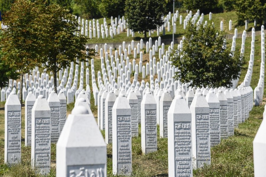 Kurti: Serbia shamelessly denies the existence of genocide in Srebrenica