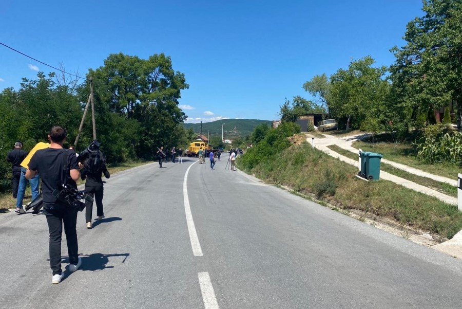 The removal of barricades in the north of the country begins