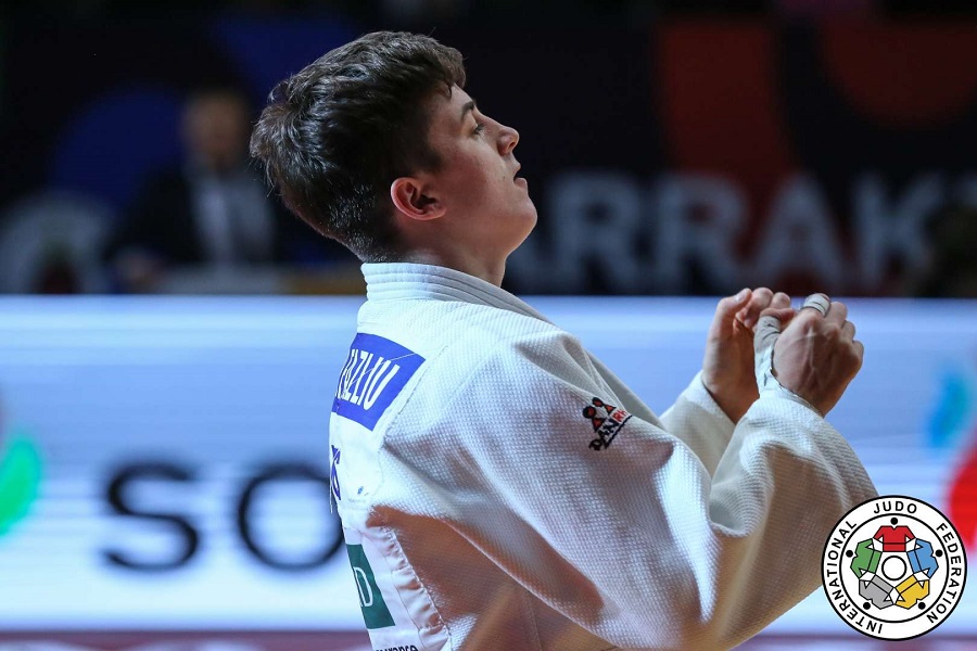 Fazliu secures another medal for Kosovo, advances to the semifinals of the European U23 Championship