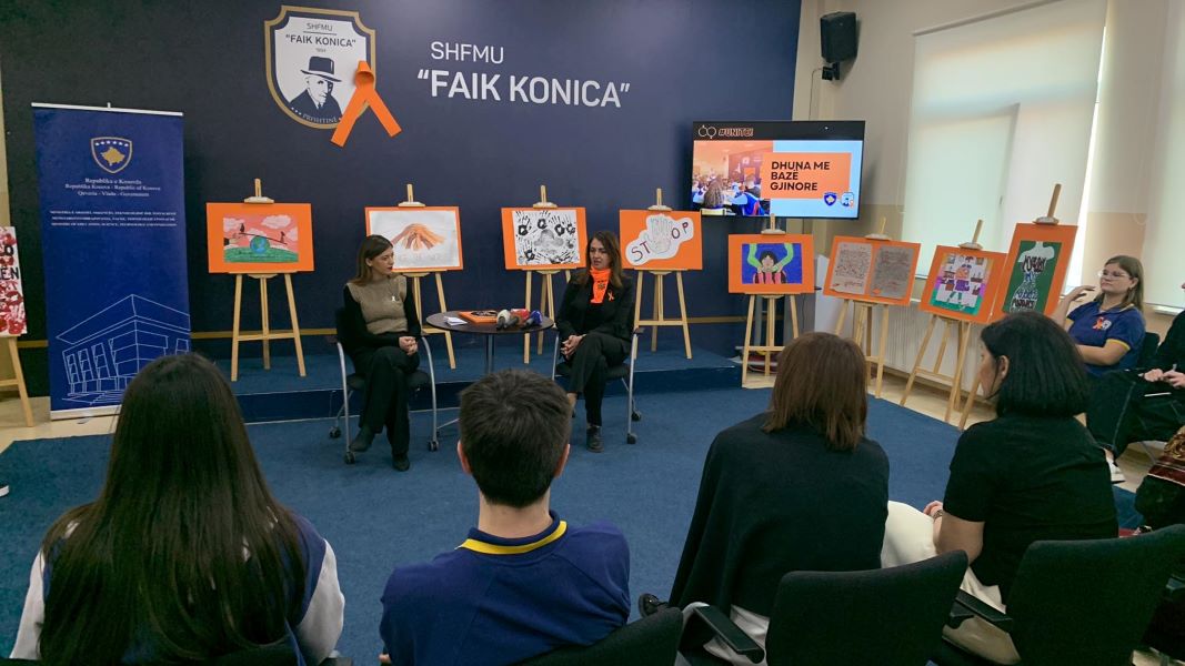 As part of the campaign against violence, Haxhiu and Nagavci talk with the students of “Faik Konica”
