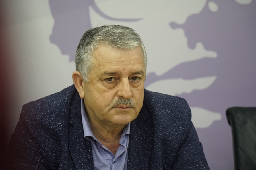 Veliu: The Draft Law on public officials is in contradiction with the Constitution