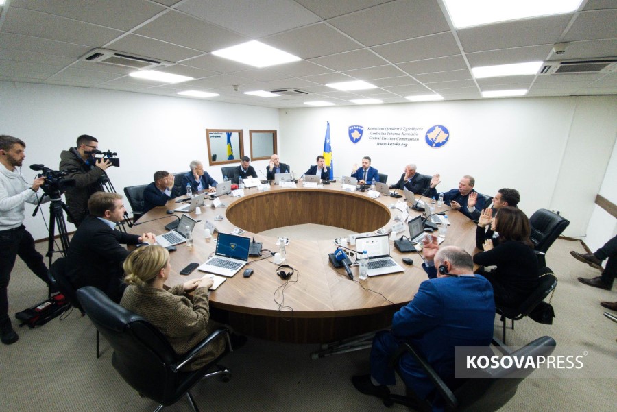 The CEC, ready for the elections in the north, certifies 14 candidates of the VV