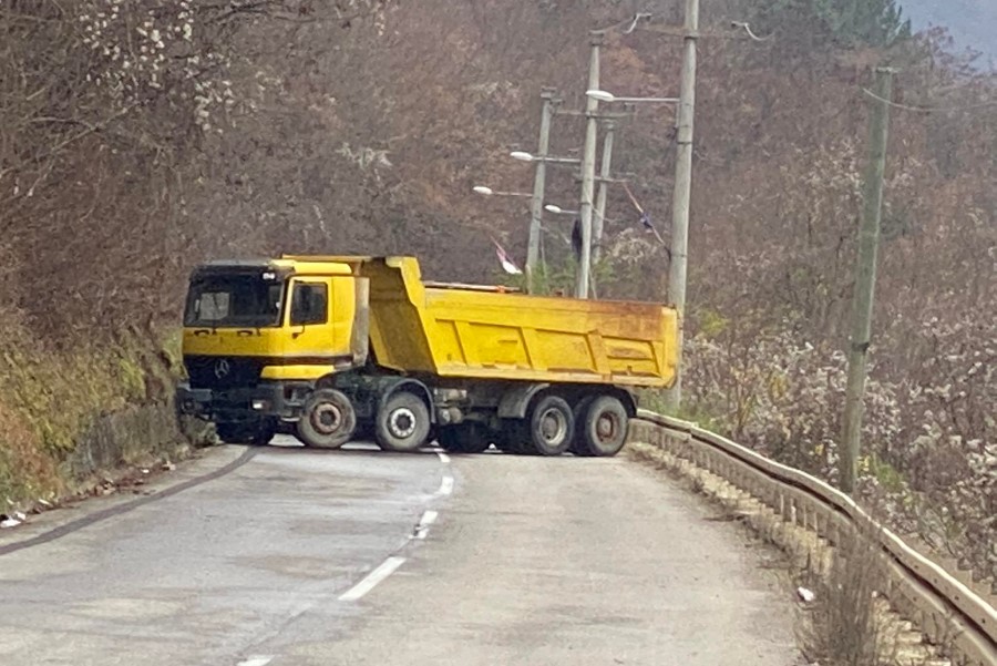 The police talk about the situation in the north: the border points in Jarinje and Bernjak continue to be closed ﻿