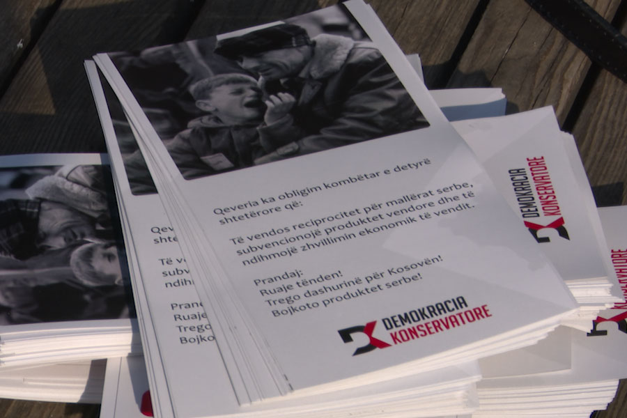 The “Conservative Democracy” club distributes flyers for the boycott of Serbian products