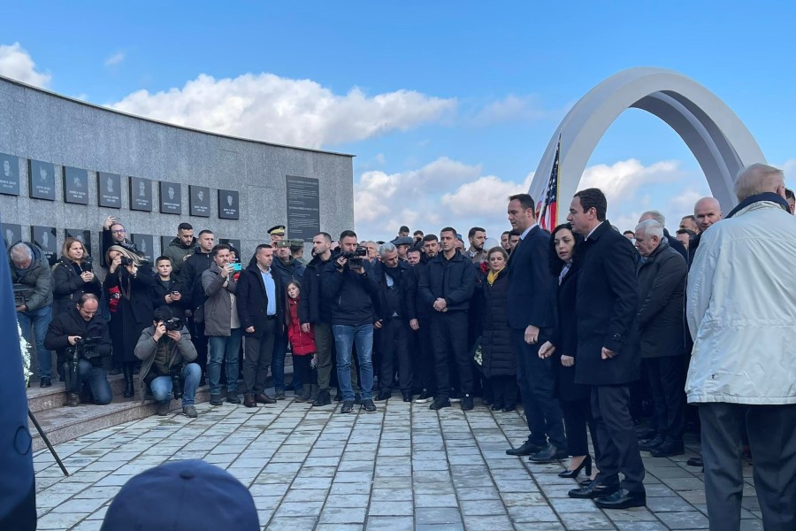 ​Heads of state pay homage in Reçak