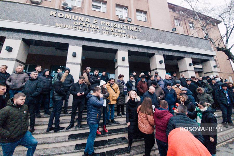 Through the protest, citizens from the capital demand a reduction in the rent price of the premises