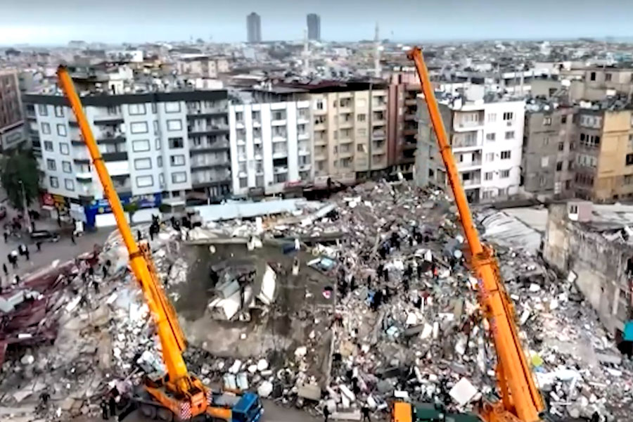 An Albanian teacher from Turkey talks about the chaotic situation after the earthquake