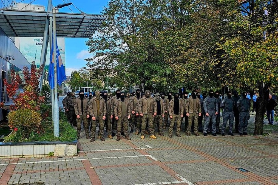 Special Intervention Unit today protests in front of the Government