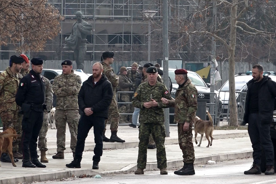 The KFOR Commander Visits the Ibar Bridge