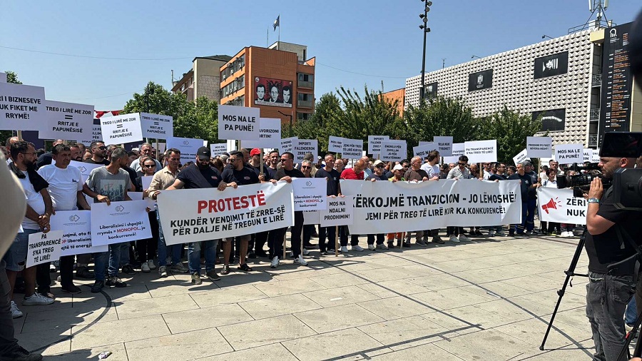 “Don’t stop production,” businesses start protest against the decision of the Energy Regulatory Authority