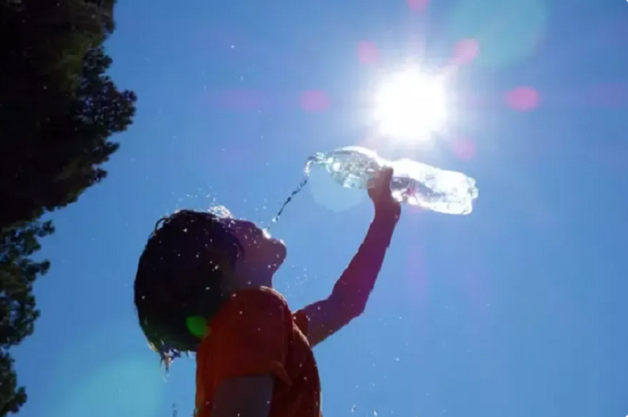 “Scorching” weather today, with temperatures reaching up to 40 degrees Celsius