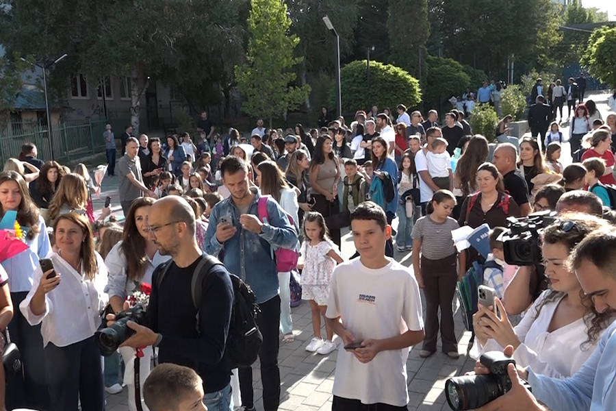 Over 37,000 students start school in Pristina