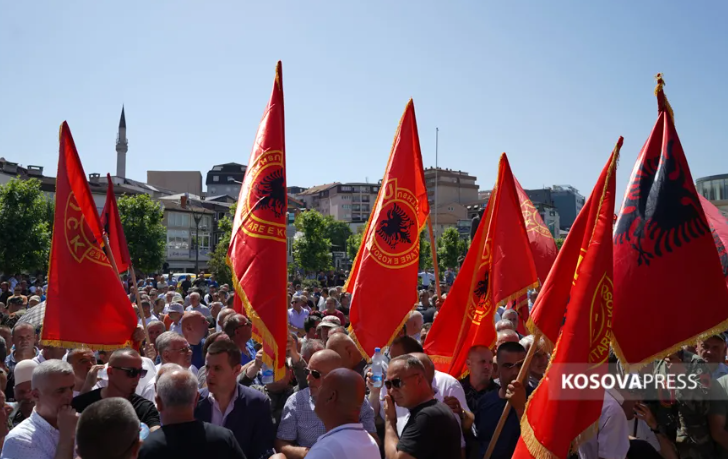 Protest in Tirana supporting former KLA leaders on trial in The Hague