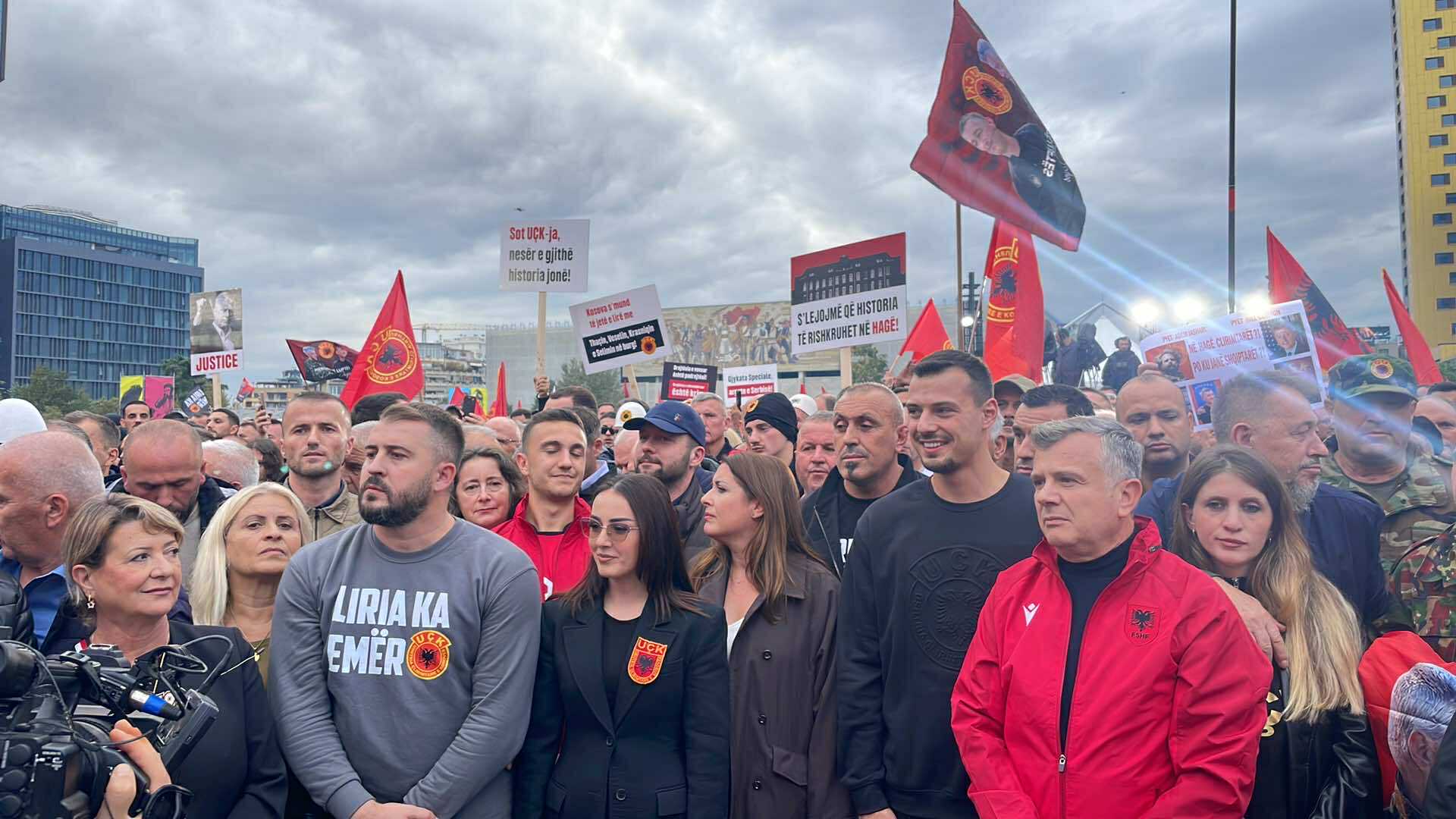 The nationwide protest in support of former KLA leaders begins in Tirana