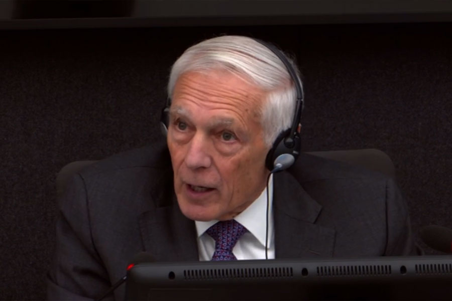 Former General Clark in The Hague discusses NATO’s intervention plan in Kosovo