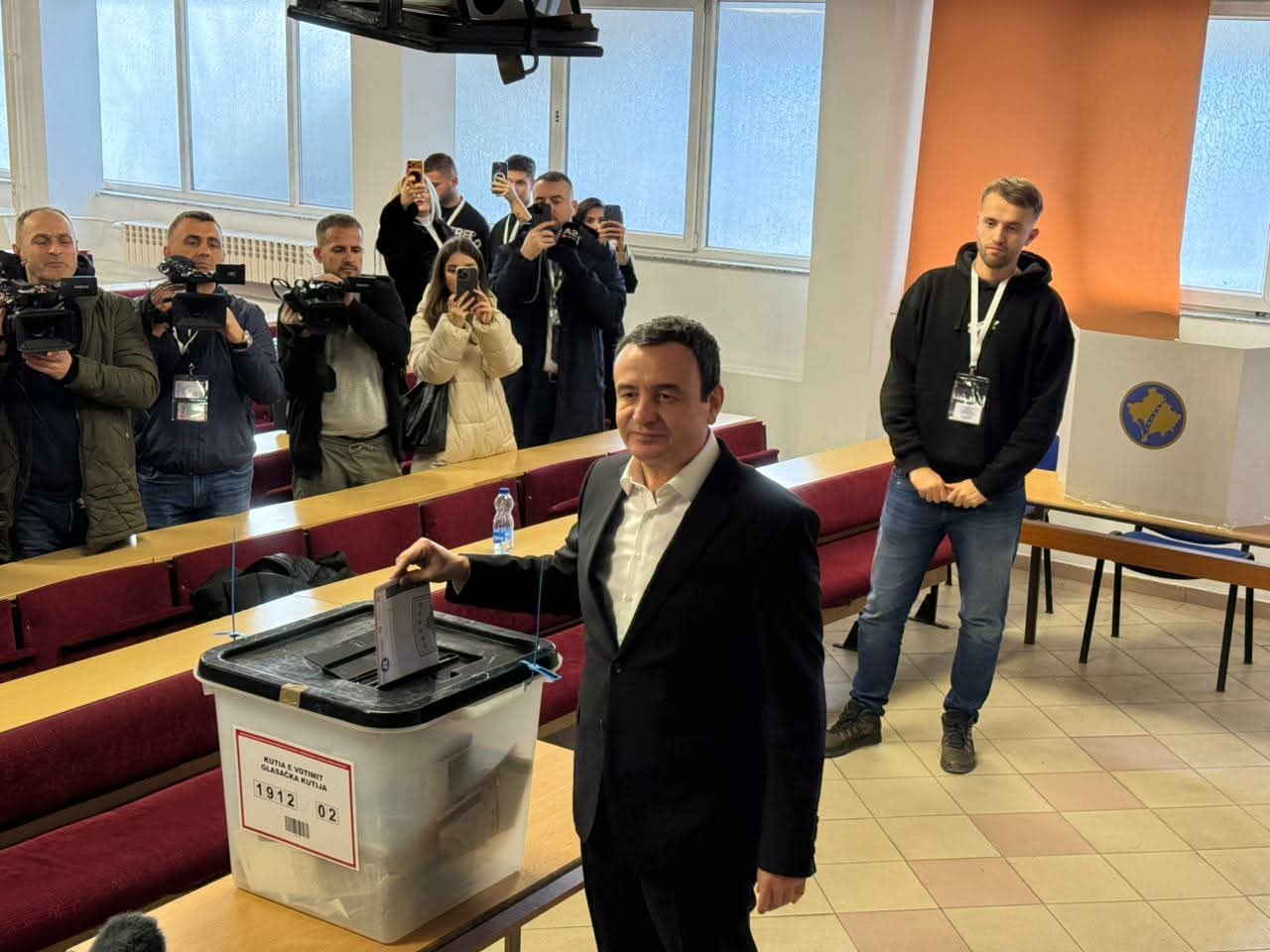 Kurti votes, hopes for massive voter turnout