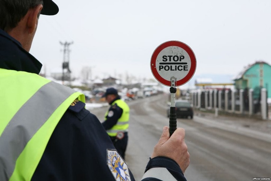 268 fines issued in December to Ferizaj residents for using mobile phones while driving