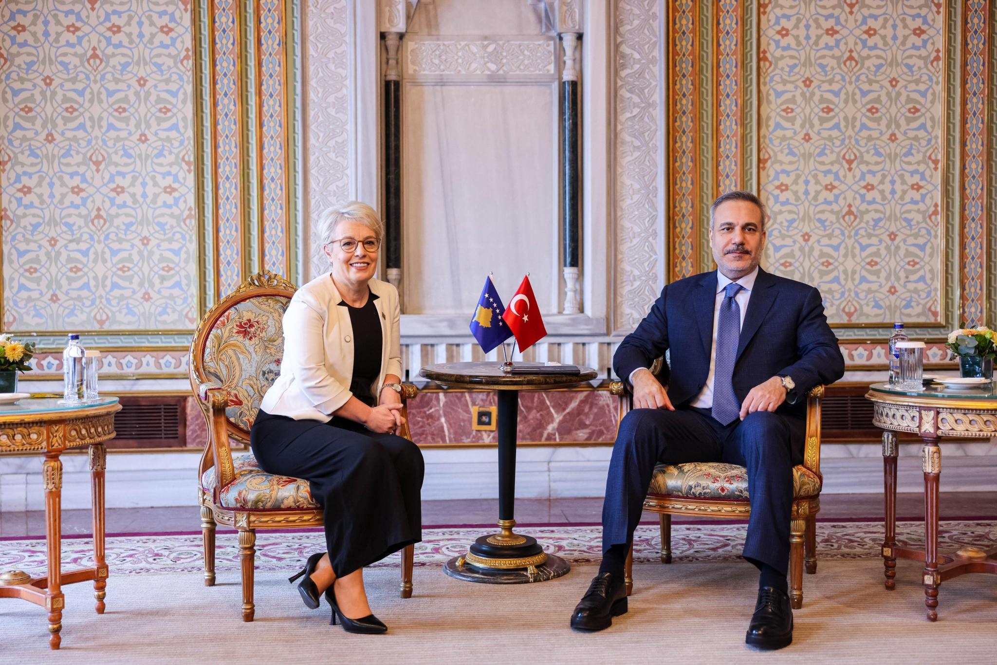 Gërvalla meets Turkish counterpart in Istanbul, discuss peace and security in the region