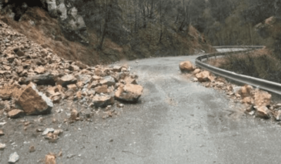 Police: Citizens beware on Peja–Rugova road, risk of falling rocks
