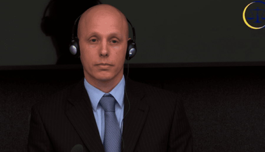 Dutch witness admits he did not examine all pages of a document