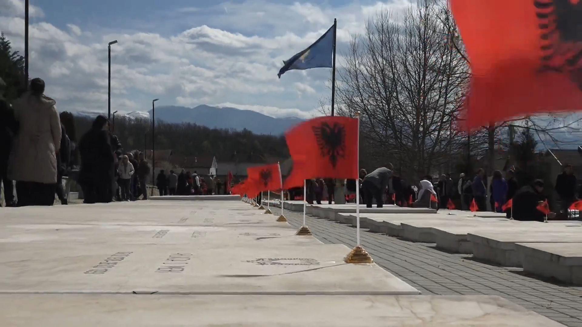 In war-ravaged Rahovec, human remains are found again