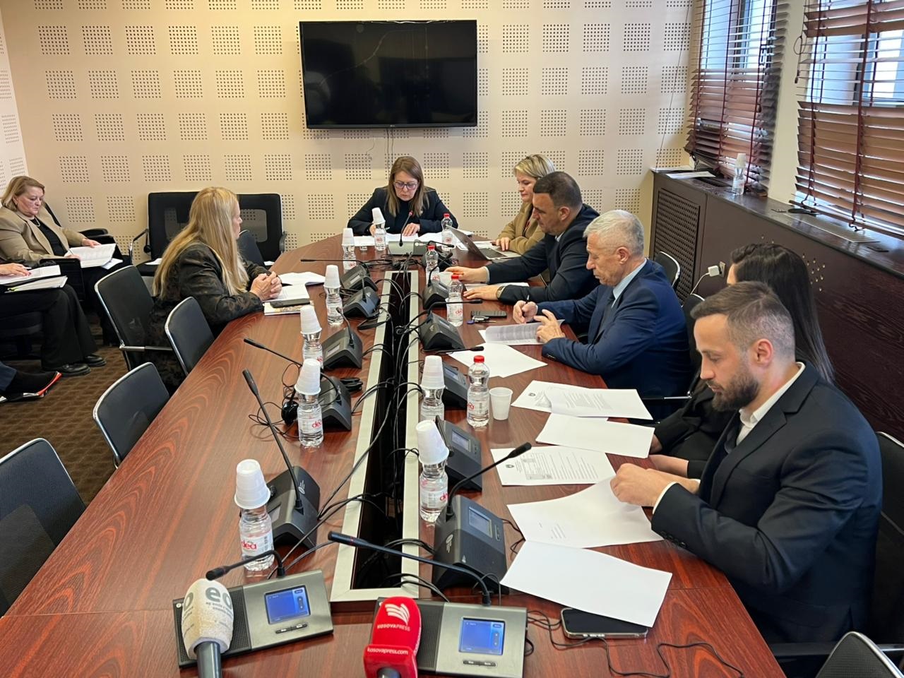 The Kosovo Government has been called on to ensure greater transparency in its EU integration process