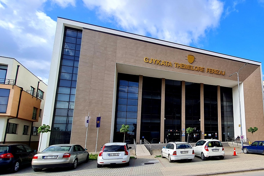 Three detained in Ferizaj for abuse of office and document forgery