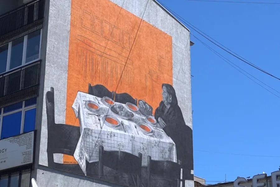 Mural dedicated to Mother Ferdonije: building a remembrance for future generations