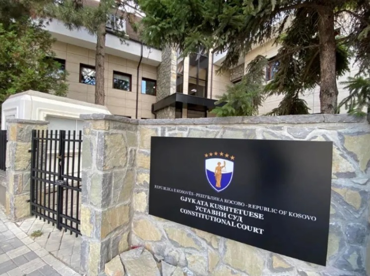 Municipalities in Kosovo will refer the Government’s Regulation on Recruitment in the Civil Service to the Constitutional Court