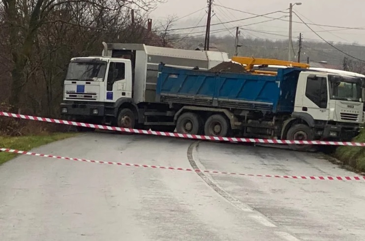 Indictment filed against six people over the erection of barricades in northern Kosovo in 2022
