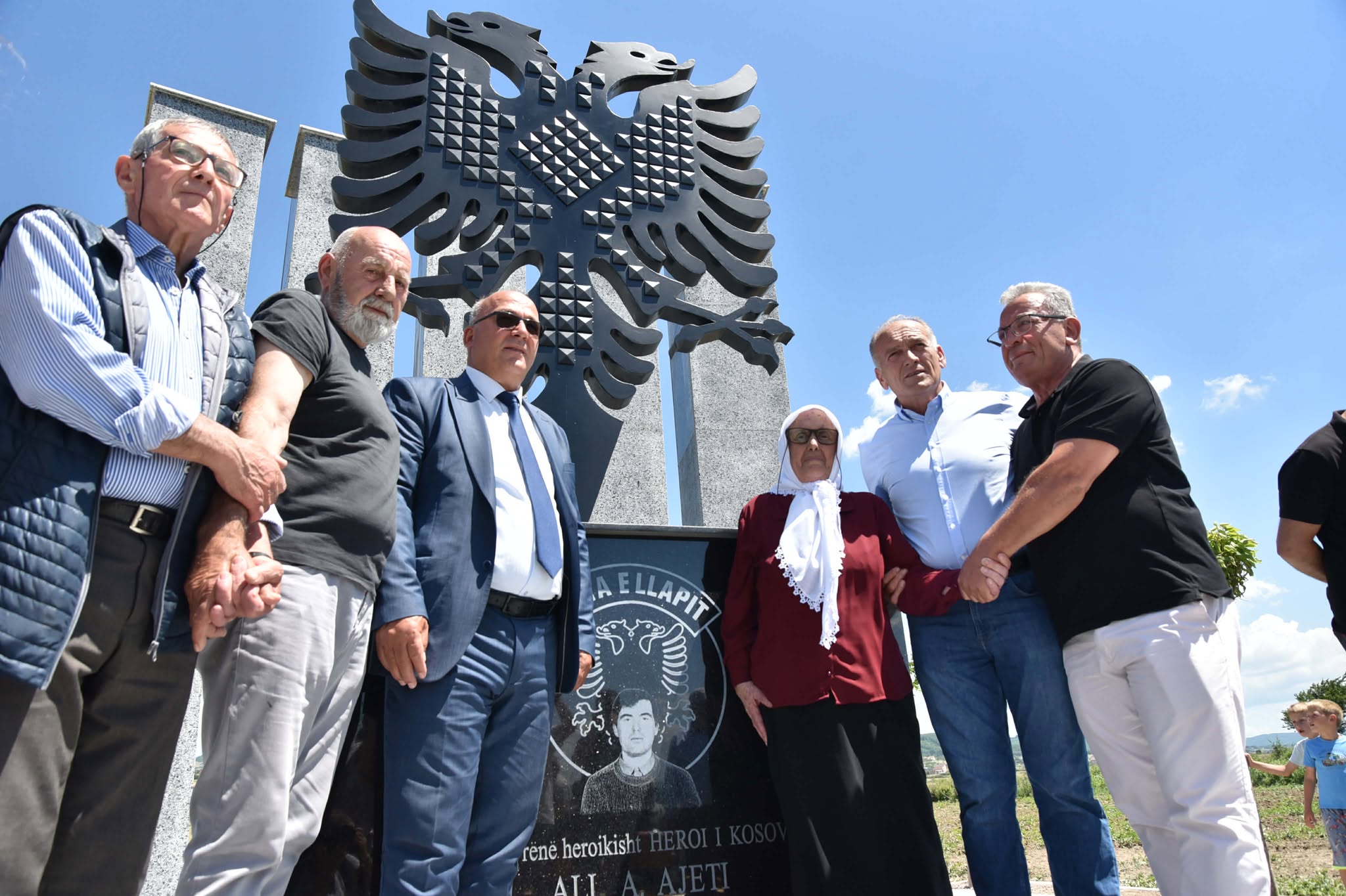 Podujeva unveils statue of Ali Ajeti on the 27th anniversary of liberation
