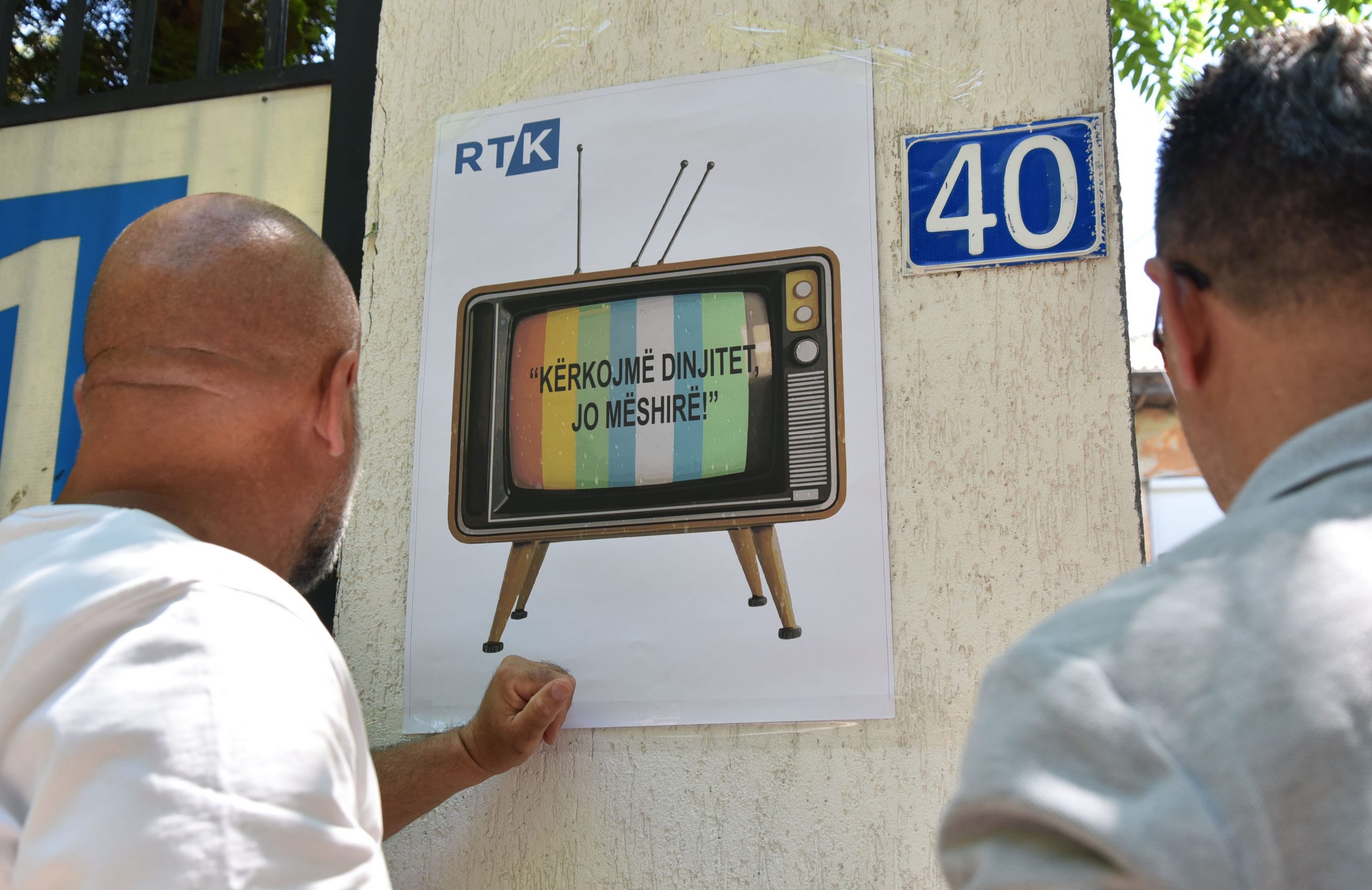 Radio Television of Kosovo workers suspend protest after government allocates over €2.2 million