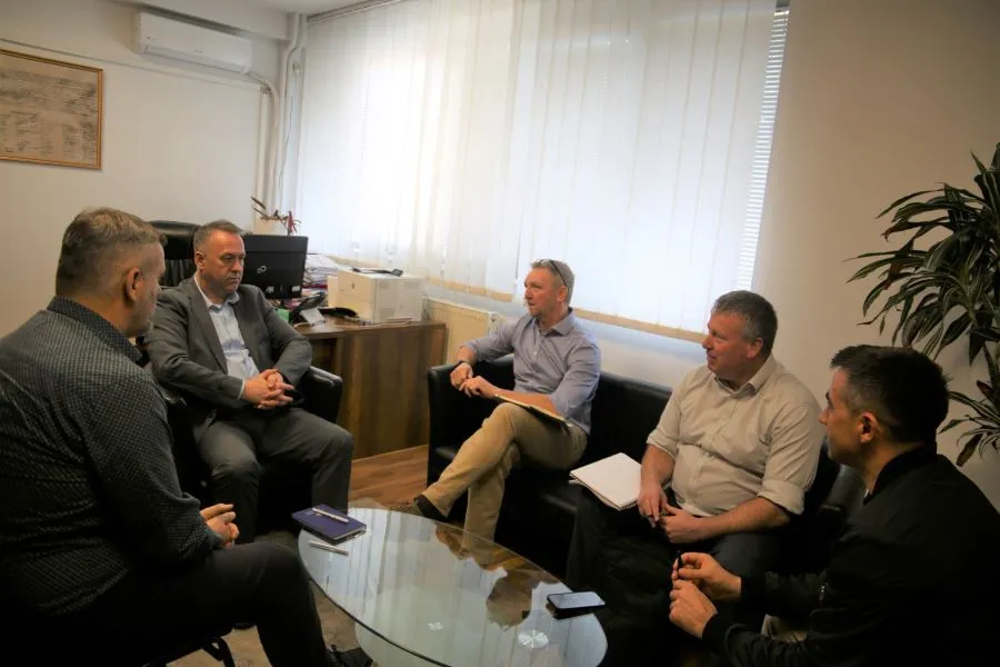 Takimi i Hysenit me Ambasaden e Mbreterise se Bashkuar1234