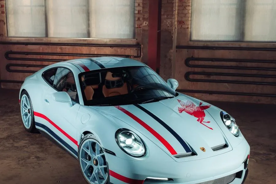 porsche e chatit