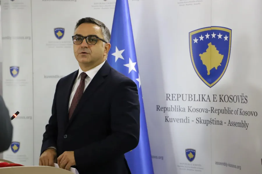 besnik tahiri