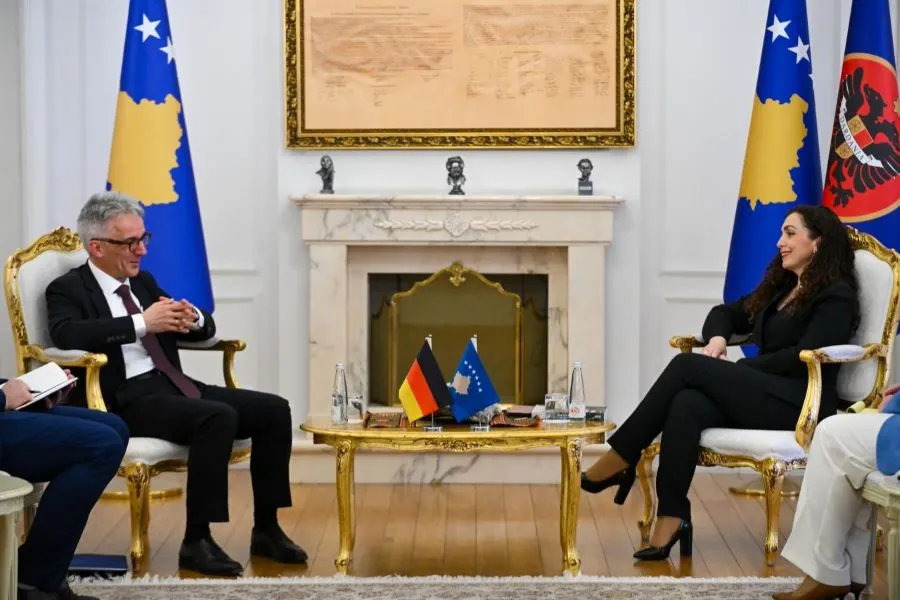 Presidentja Osmani priti në takim ambasadorin e Gjermanisë Rainer Rudolph1234