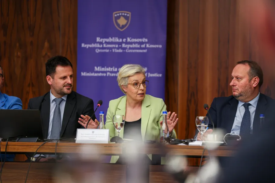 donika gervalla shwarc
