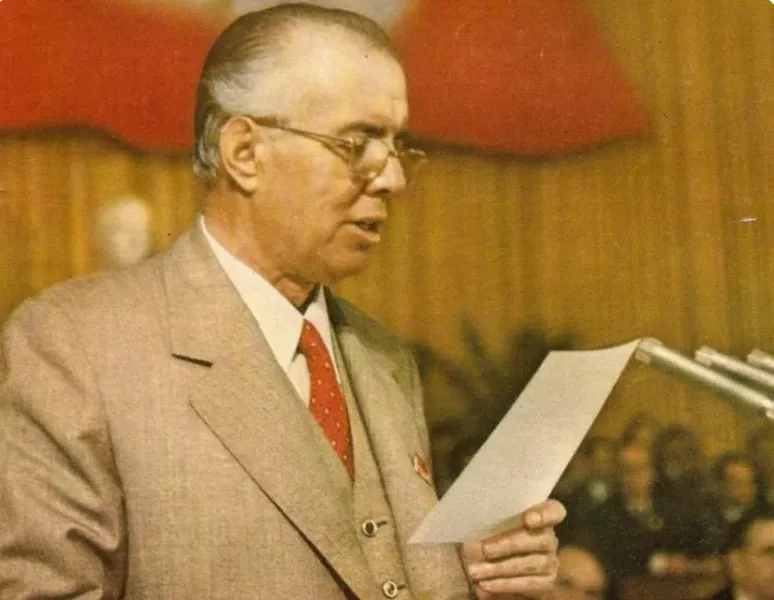 Enver Hoxhaa