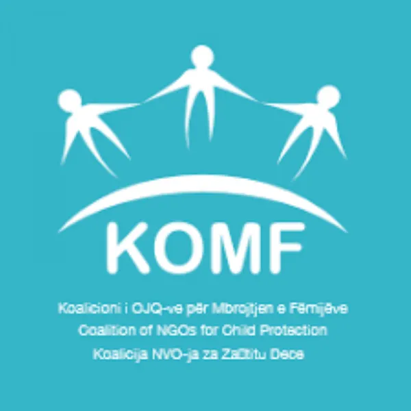 KOMF  Fëmijët nuk janë mjet për promovim të subjekteve politike Koalicioni i organizatave joqeveritare për mbrojtjen e fëmijëve KOMF reagoi ndaj përfshirjes së fëmijët në fushatë zgjedhore  duke i bërë thirrje Komisionit Qendror të Zgjedhjeve të   
