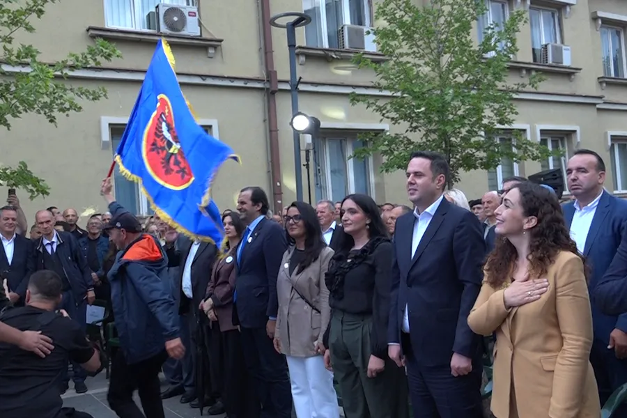 Abdixhiku  Me qeverinë e LDK së gazifikimi i Kosovës veç me gaz amerikan në gjashtë muajt e parë Lidhja Demokratike e Kosovës e ka mbajtur tubimin në Podujevë  një ditë përpara tubimit të tyre të madh Kandidati i LDK së për kryeministër  Lumir   