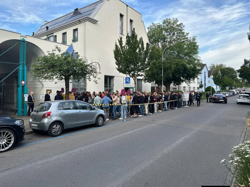 Mbi 10 mijë votues nga diaspora kanë votuar deri në orën 13 00