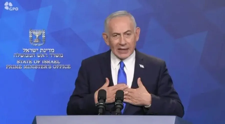 Netanyahu  Po përmbahemi  kemi pezulluar sulmet ndaj Iranit Kryeministri izraelit Benjamin Netanyahu deklaroi se Izraeli po  përmbahet  duke pezulluar për momentin sulmet ndaj Iranit  pavarësisht tensioneve në rritje në rajon Në një deklaratë   